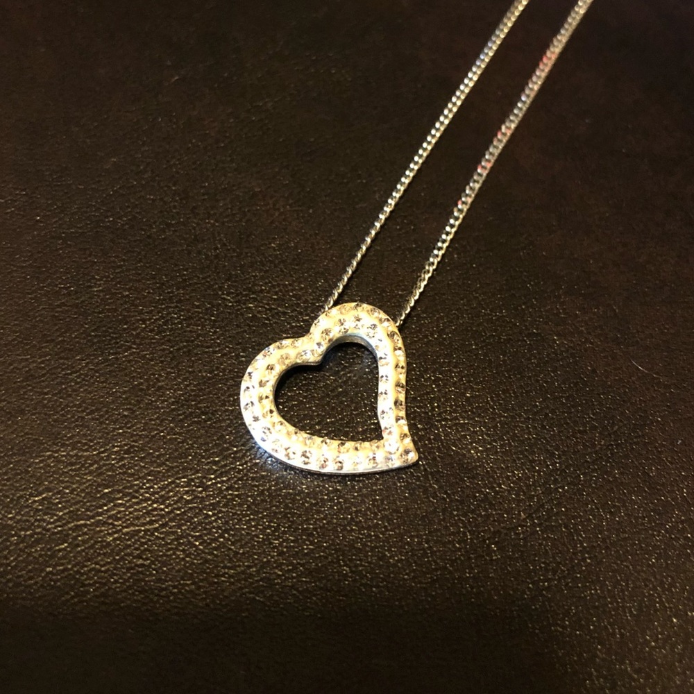 Swarovski white heart necklace